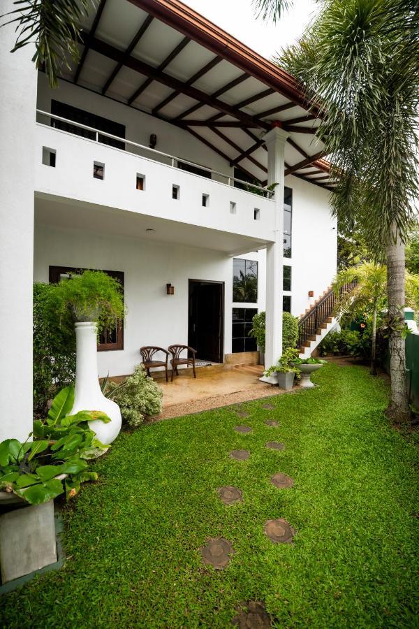Shakuna Villa Hikkaduwa Exterior foto